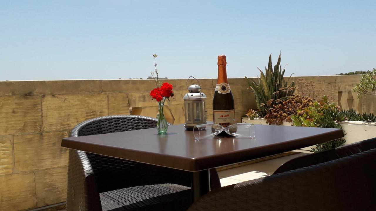 Maxija B&B - Palm Għarb Buitenkant foto