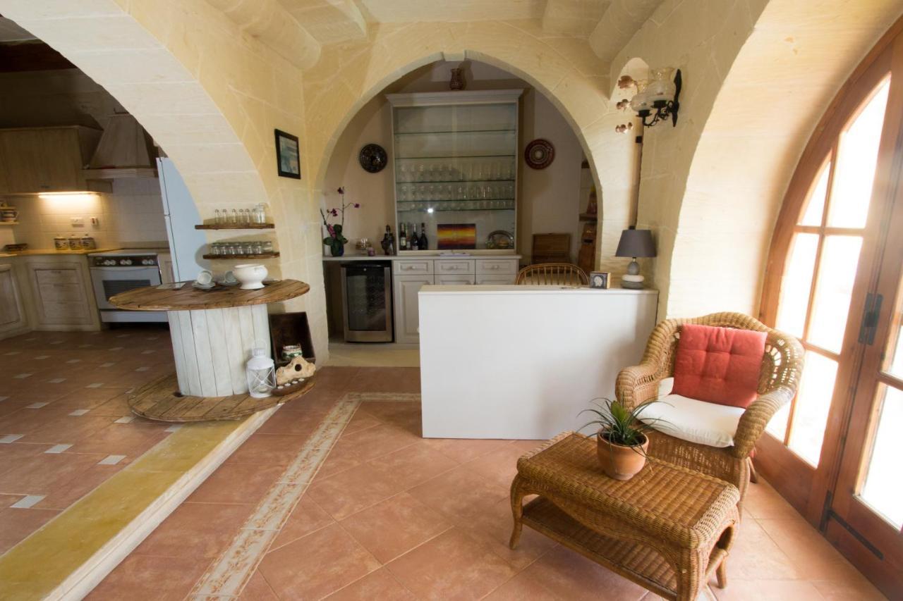 Maxija B&B - Palm Għarb Buitenkant foto