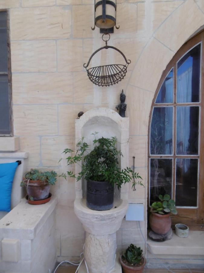 Maxija B&B - Palm Għarb Buitenkant foto