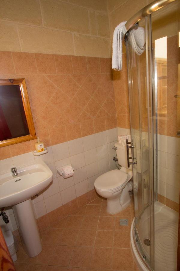 Maxija B&B - Palm Għarb Buitenkant foto
