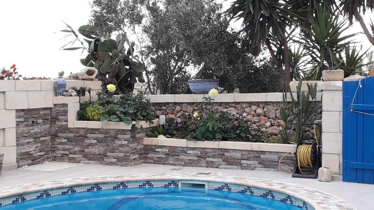 Maxija B&B - Palm Għarb Buitenkant foto