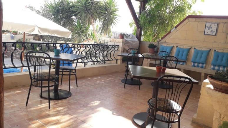 Maxija B&B - Palm Għarb Buitenkant foto